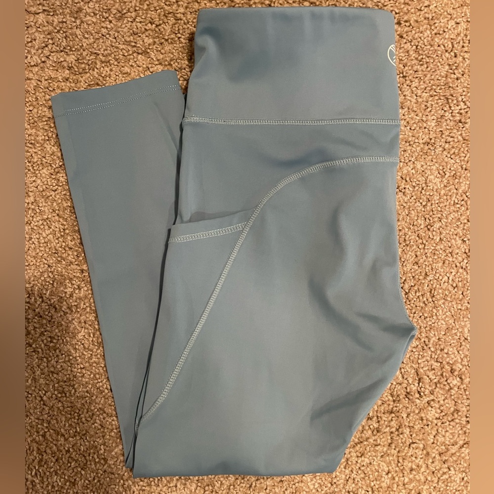 Savvi Alta Silk Capri Legging sz M